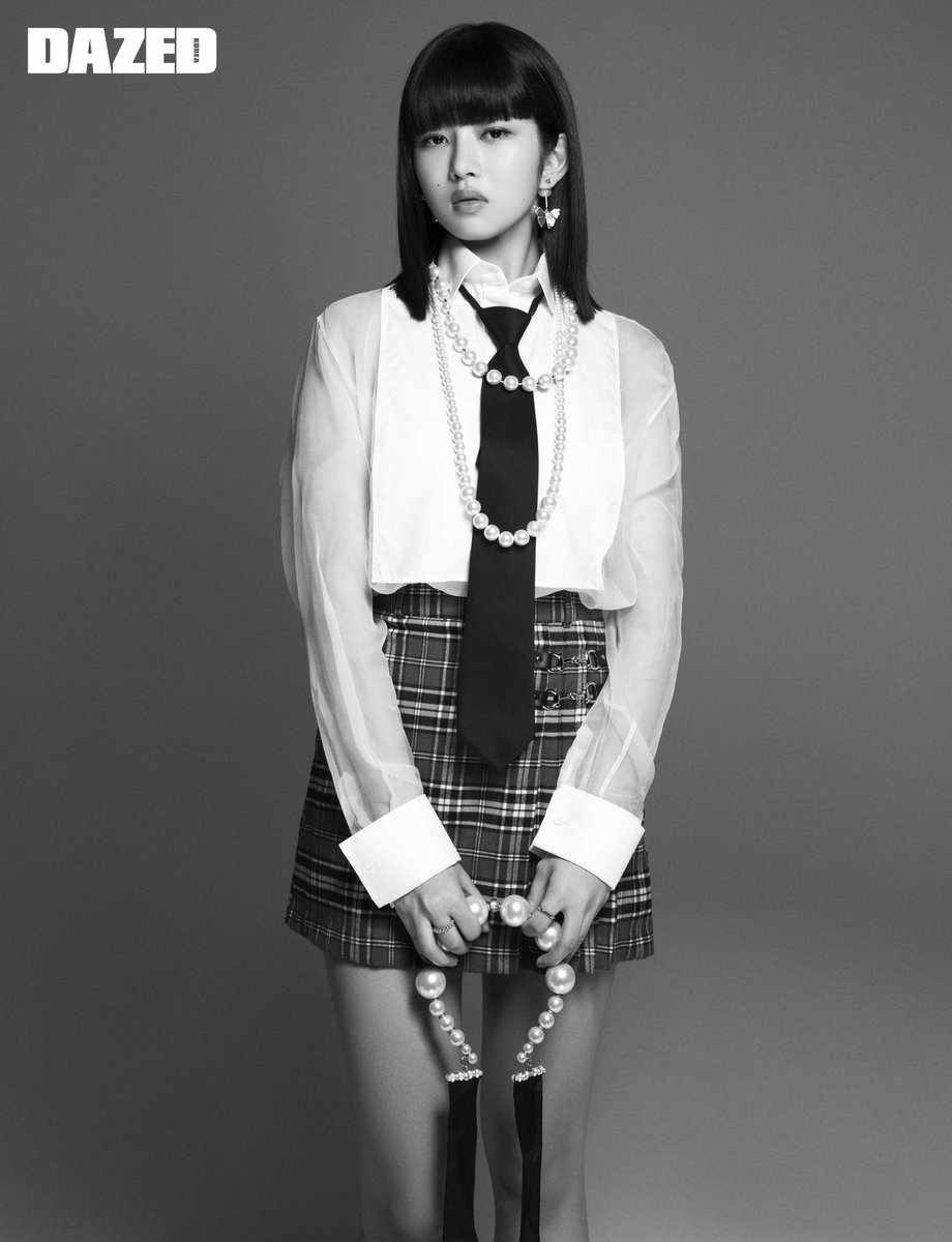 DazedKorea's tweet image. WE ♡ IVE

유진, 가을, 레이, 원영, 리즈, 이서 여섯 명으로 뭉친 아이브IVE와 데뷔곡 ‘일레븐‘, 그리고 그 환상적 퍼포먼스가 탄생하기 이전 &amp;lt;데이즈드&amp;gt;가 만난 최초의 여섯 가지 색깔.

#IVE #아이브

더 많은 화보와 기사는 &amp;lt;데이즈드&amp;gt; 1월호에서 만나볼 수 있습니다.