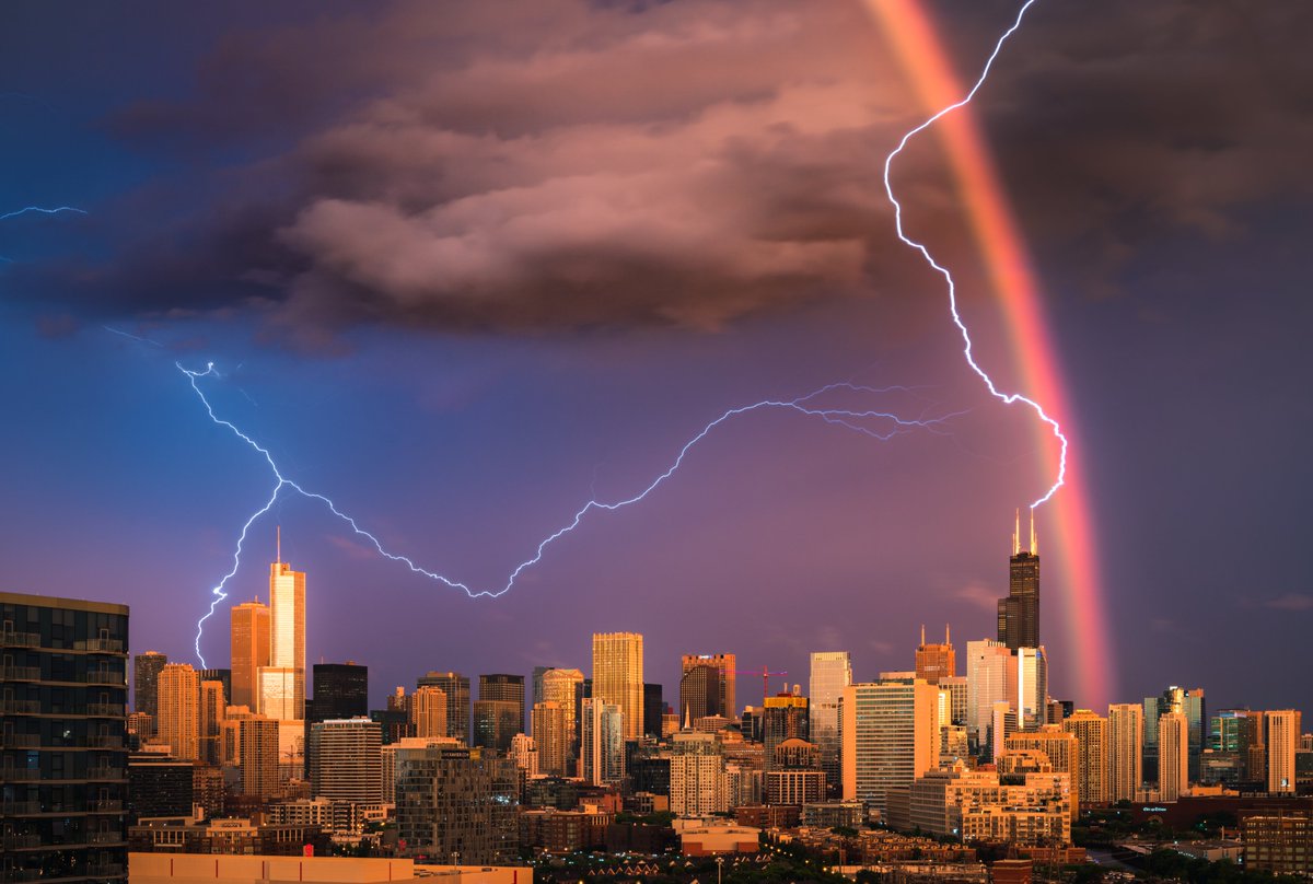 mmeyers76's tweet photo. Extremely excited to announce my latest NFT and one of my all-time favorite images on @withFND! I don't know that I'll ever be lucky enough to witness conditions like this again. A single frame from this incredible sunset storm.

https://t.co/jfwltRqDNI https://t.co/XIjAjjoGX8