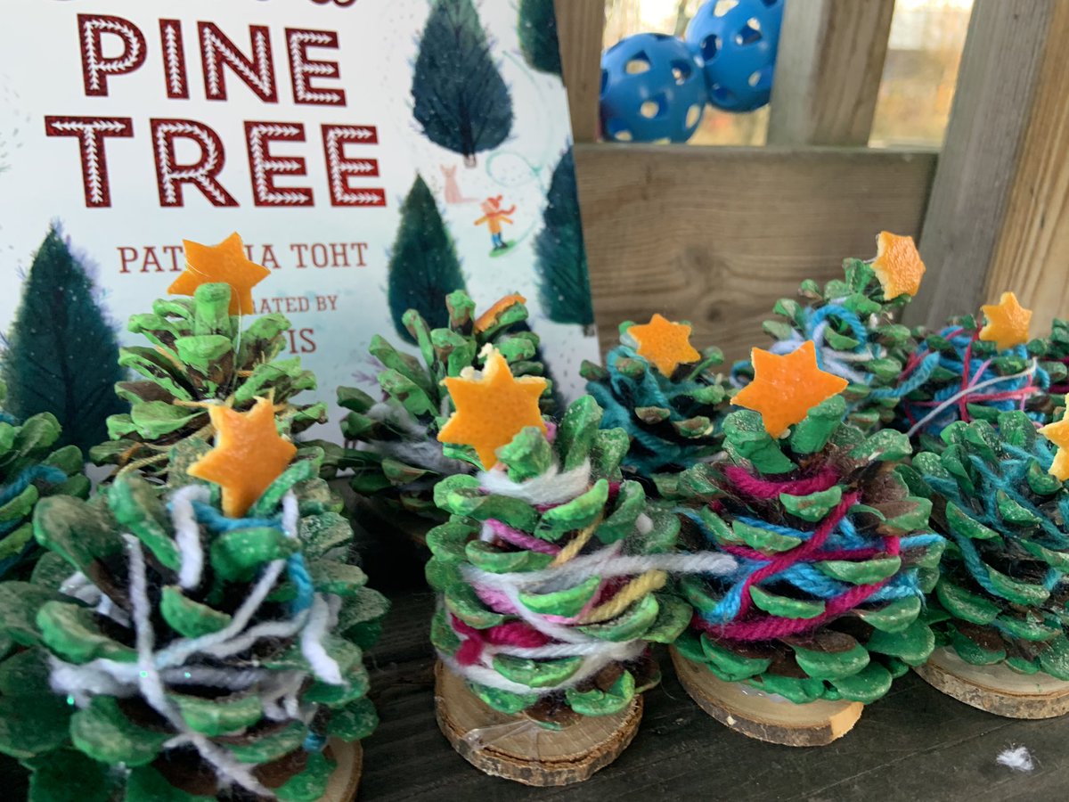 EdadventuresM's tweet photo. Love these little #pickapinetree trees my Yr1 made Friday morning #outdoorlearning #outdooredchat https://t.co/S8tdCkmyEQ