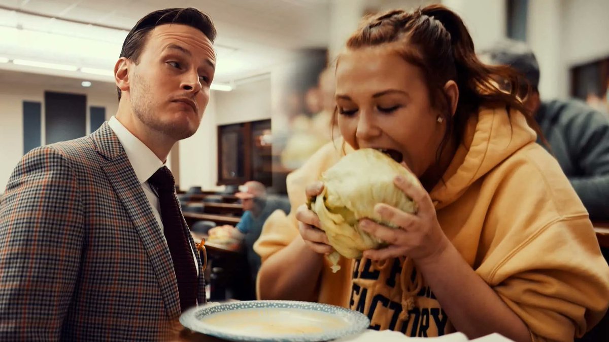 barstoolsports's tweet photo. The Weirdest New College Tradition: Lettuce Club https://t.co/MVx5xx0o0E https://t.co/mmkDNsyYbI