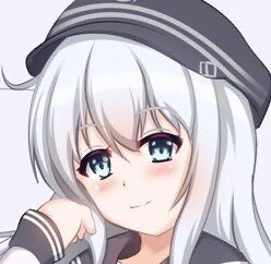 おはようございます!
雪を踏む音と感触。
最初は楽しいものだけど
だんだんと疲れて嫌になってきますね…。クリスマス前後でまた
降るというのだから参っちゃいますね。
みなさま、良い1日を!
#艦これ #響 
しれいかん、お仕事行ってらっしゃい!(ぬくぬく) 