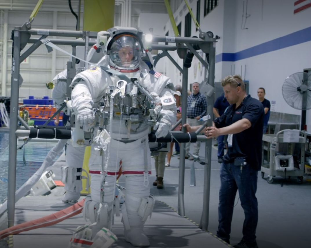 clearcomsystem's tweet photo. #iSpyClearCom's FreeSpeak II beltpacks and headsets in @DisneyStreaming's, "The World According to Jeff Goldbloom," where Jeff visits @NASA_Johnson's  Neutral Buoyancy Lab at the Carter Training Facility in Houston!

#intercom #criticalcommunications #aerospace #episode11 https://t.co/WXhPmR1Y0n