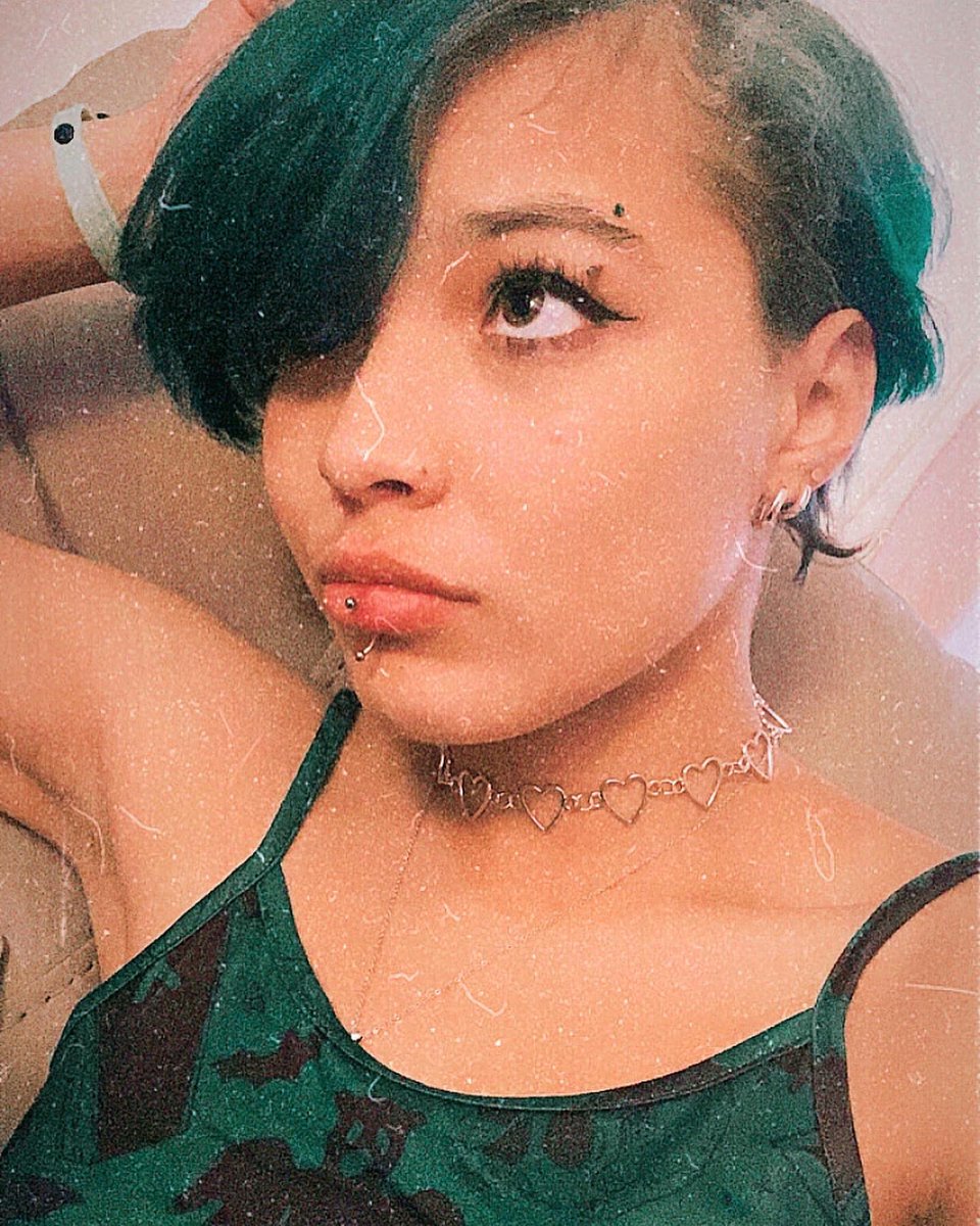 softghostbaby's tweet photo. Yipeeee 💚🖤 https://t.co/iMODOtJ8Wd