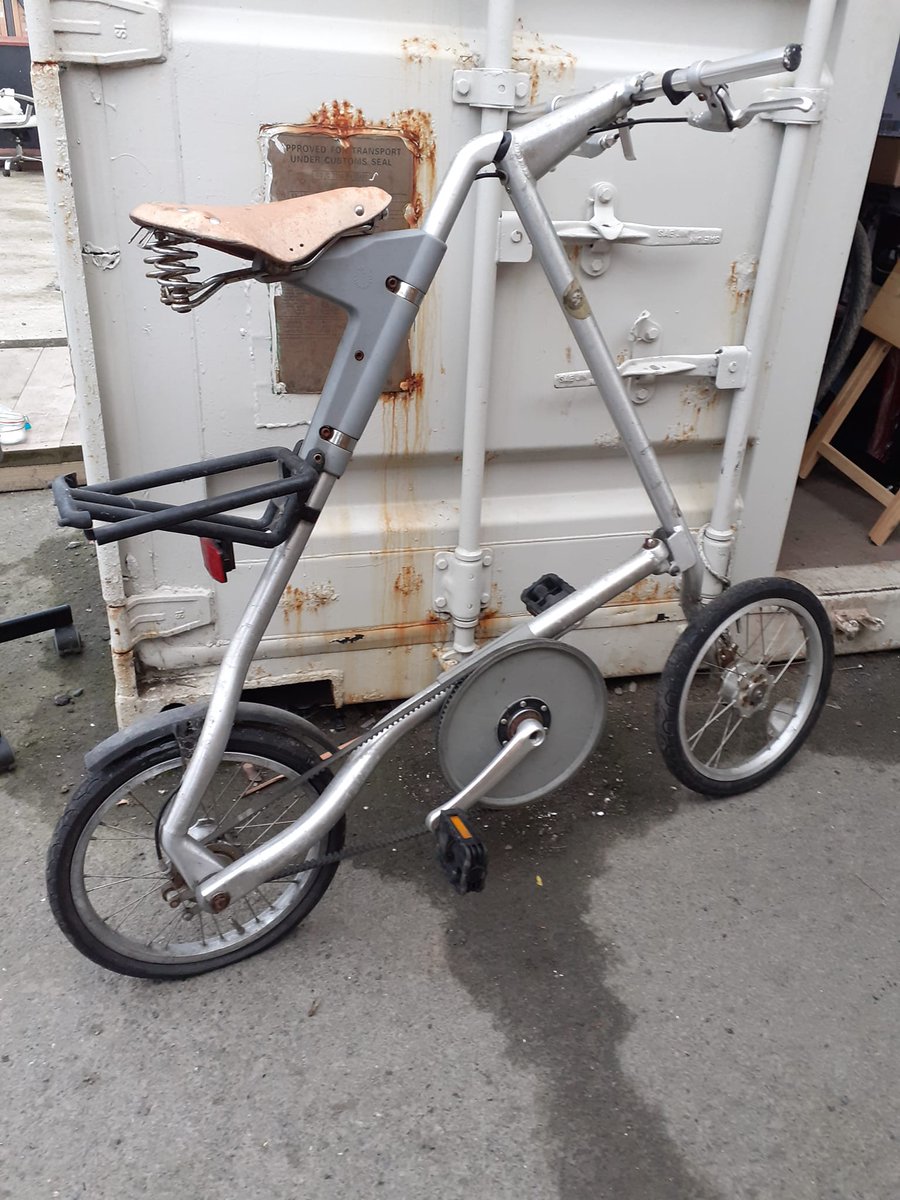 Damian Mac Con Uladh tweet media