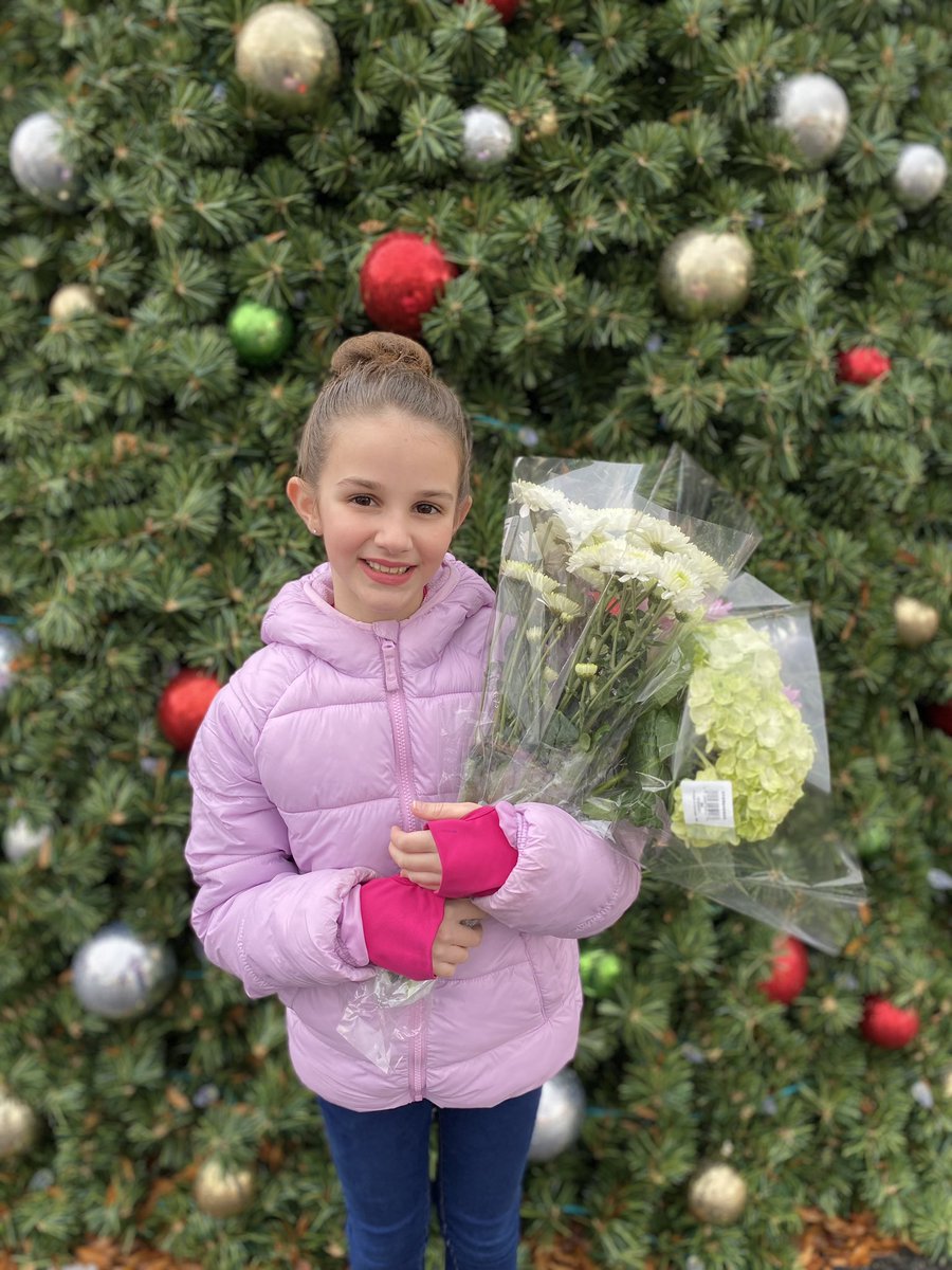 MikeNWilliams's tweet photo. After a few months of rehearsals, it was so fun to watch Katelyn perform as Ella Bella, and she did an outstanding job! Kudos to both casts of Ella Bella Ballerina and the Nutcracker!
#ellabellaballerinaandthenutcracker2021 https://t.co/6zPazHfa0T