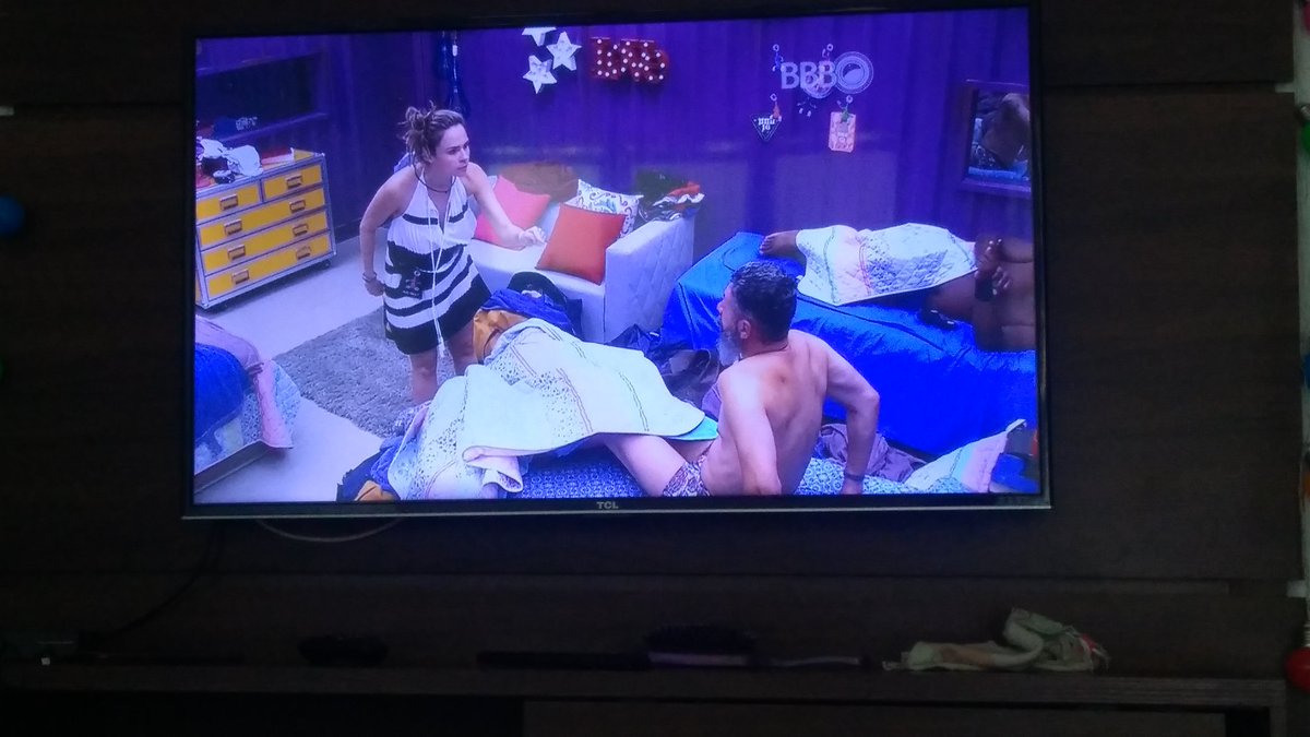 Isabelaacomenta's tweet photo. Desde cedo passando os melhores momentos da Ana Paula no ppv . Será que tem a ver com os boatos dela no BBB 22 ? 
#BBB #BBB22 #BBB21 https://t.co/pYnkV2dBjp