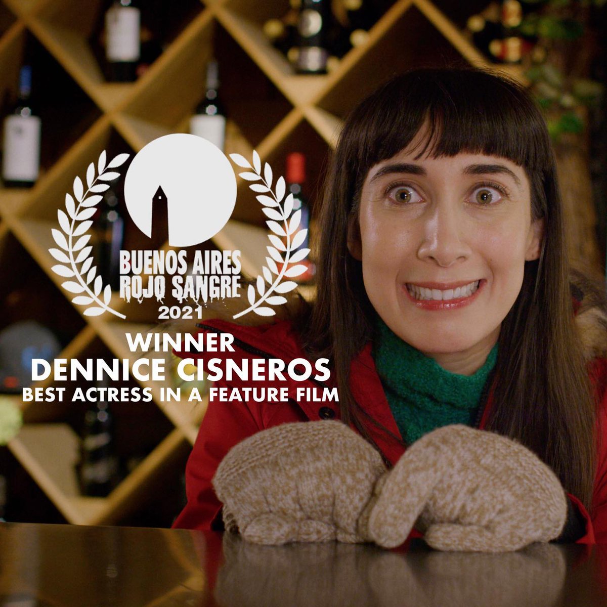 26thAveFilms's tweet photo. BIG NEWS! @DenniceCisneros has won Best Actress in a Feature Film at @rojosangre for #RedSnow!
¡GRANDES NOTICIAS! ¡Dennice Cisneros ganó el premio a la Mejor Actriz de Largometraje en #BARS22! https://t.co/vQsLPMCde6