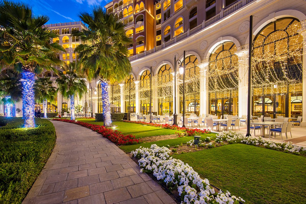 The Ritz-Carlton tweet media