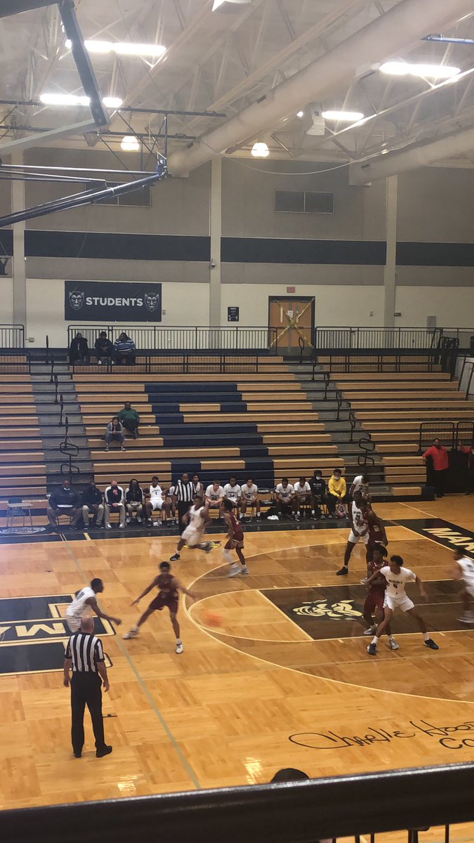 GemsHoops's tweet photo. End of the 3rd Qtr.

@SHSConyersHoops 47
@BlythewoodBBall  31

Salem has extended their lead in the 4th Qtr behind inspired play by Jacari Porter and Brandon Kincaid. https://t.co/eaL7kWRfUy