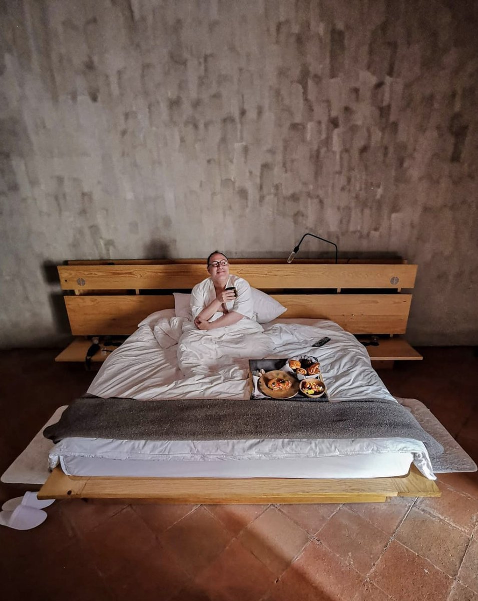 #Repost @gastronautadf⁣
⁣Un desayuno en la cama, en un hotel, después de un descanso verdadero no tiene precio. Hace unos días pase un par de noches en el precioso hotel de #TheShopsAtDowntown, lo cual hizo maravillas para recargarme las pilas y darle aire fresco a la mente. ⁣