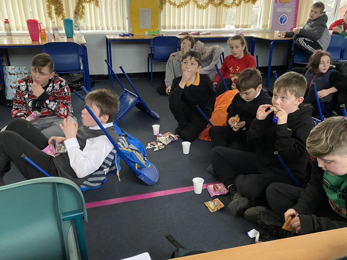 Miss Young P5Y KPS tweet media