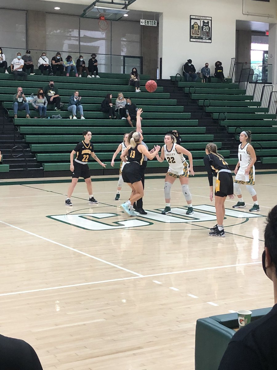 MooreBrianJ's tweet photo. Catching up with @cuiwbasketball vs. @dominicansports WBB 

#HouseDivided #ProudAlum #PenguinPride #CUIEagles https://t.co/KVh31Kbs0C