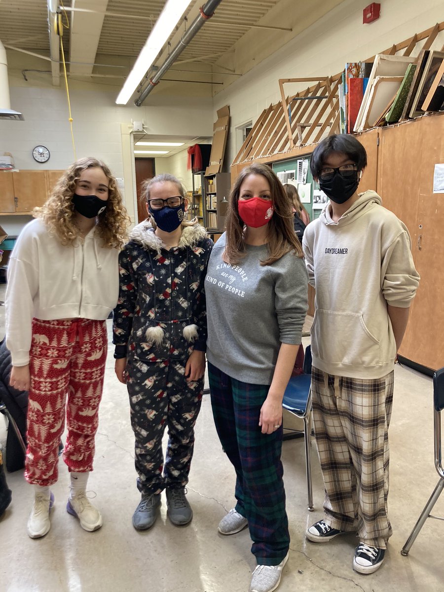 kdelaplante's tweet photo. A Comfy Cozy kind of day here at the HS! We love pajama day!! Tomorrow is our Holiday Head Gear Day! Get those Winter Hats ready! ❄️☃️🎩 https://t.co/0Epsx7JpZV
