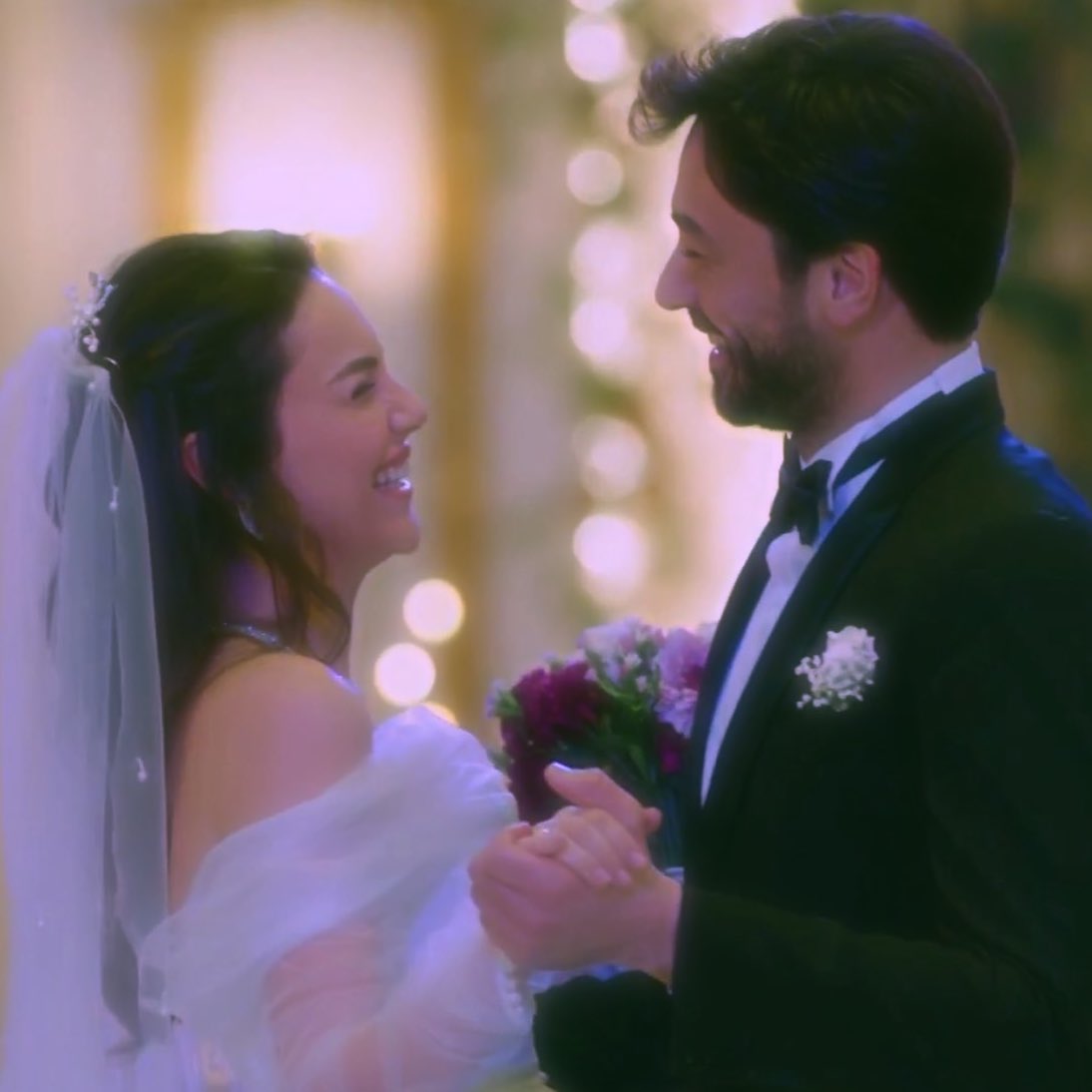 ilhanswife's tweet photo. just look at their eyes and even their side profile looks almost the same 🥺

#kalpyarası #ayfer #AyFerHikayesi https://t.co/zlk7HJ10nB