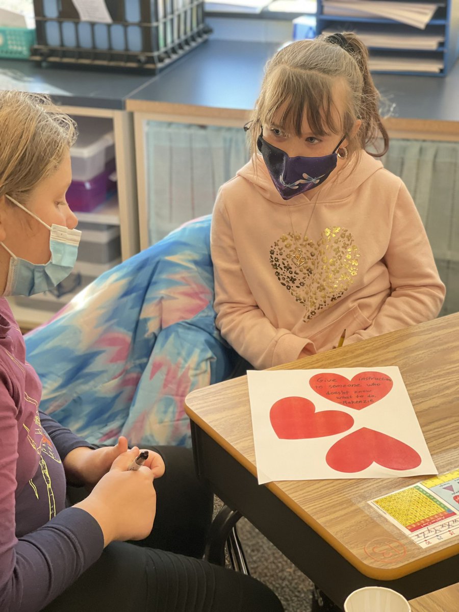 JessMattei's tweet photo. Spread kindness so that we can grow hearts all around!! Thinking about the Grinch and his journey with our buddies today! #growandchange #SEL https://t.co/WGB3piEmRY