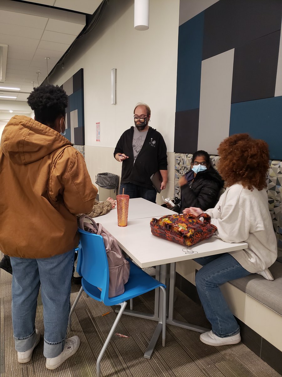 Shakoscitech tweet media