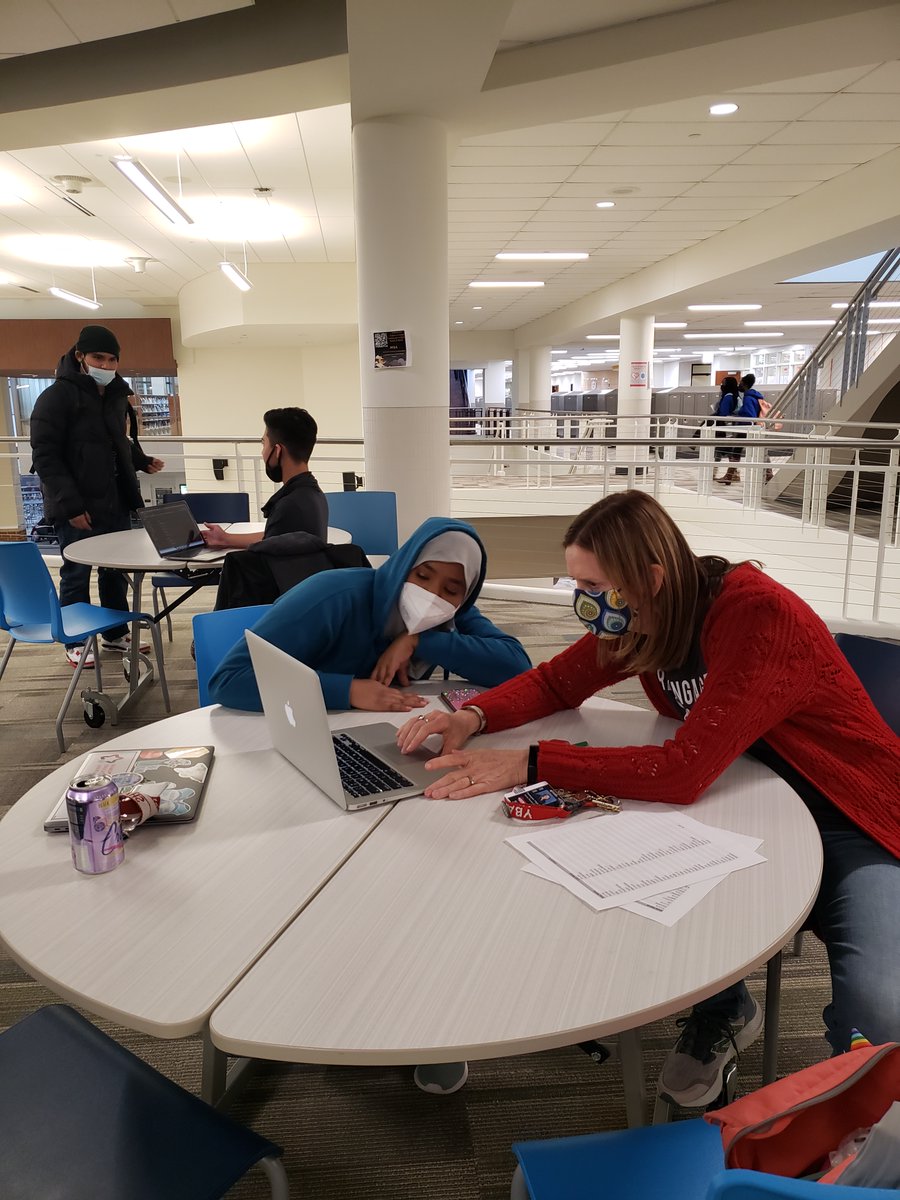 Shakoscitech tweet media