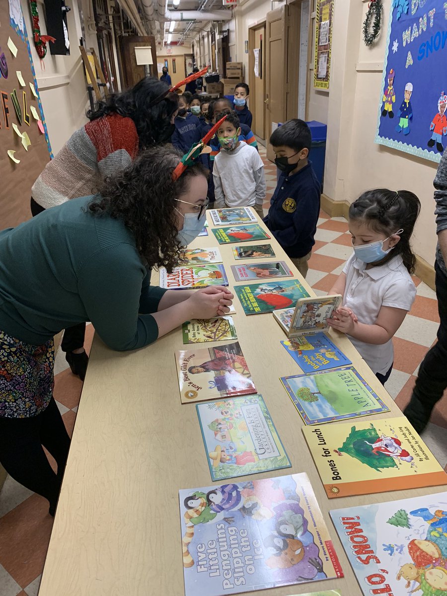 TheBookSmartProject tweet media