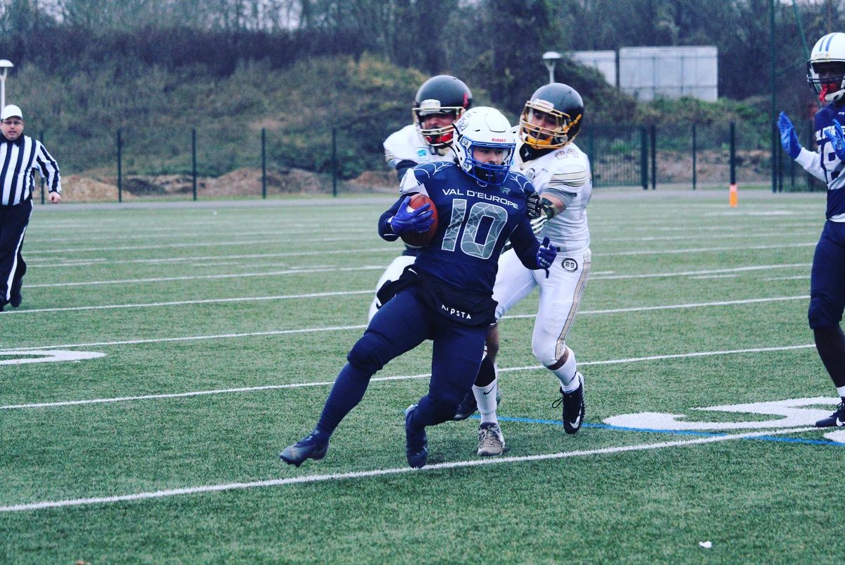 ScreaMy_Ex's tweet photo. First game, first win ! 32-0 🔥
Nice way to kick-off the season 🕷🕸🏈 https://t.co/7mzyNDWE7R