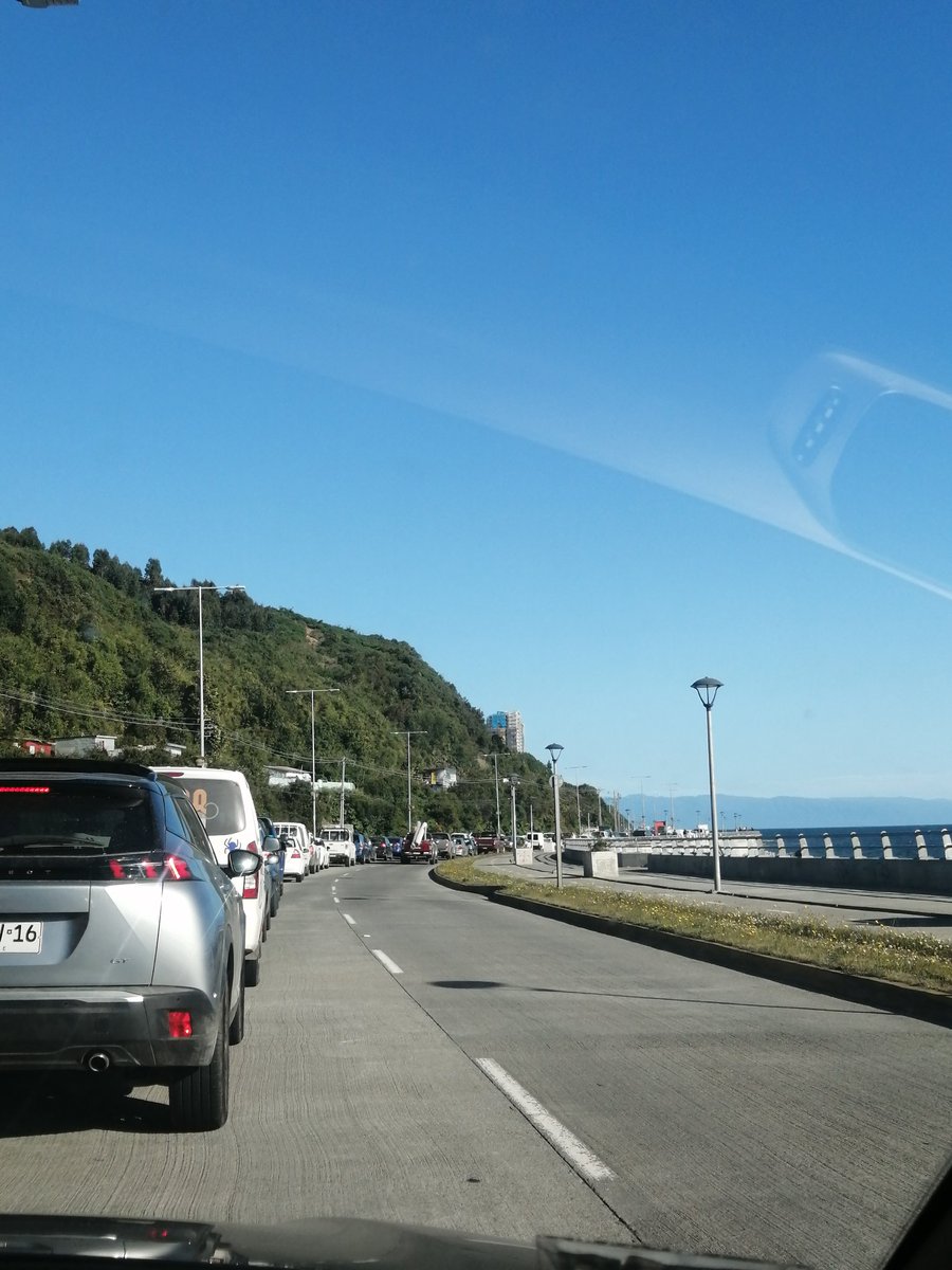 patac3r's tweet photo. @TTILosLagos @biobio el taco a esta hora en pelluco.. Desde Caleta Pichi pelluco hacia Carretera Austral https://t.co/DygjgRL8Zg