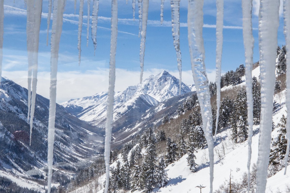 How many items can you check off our Aspen winter bucket list this season?
https://t.co/2AVAAD9Mpc https://t.co/kPAICzKZXy