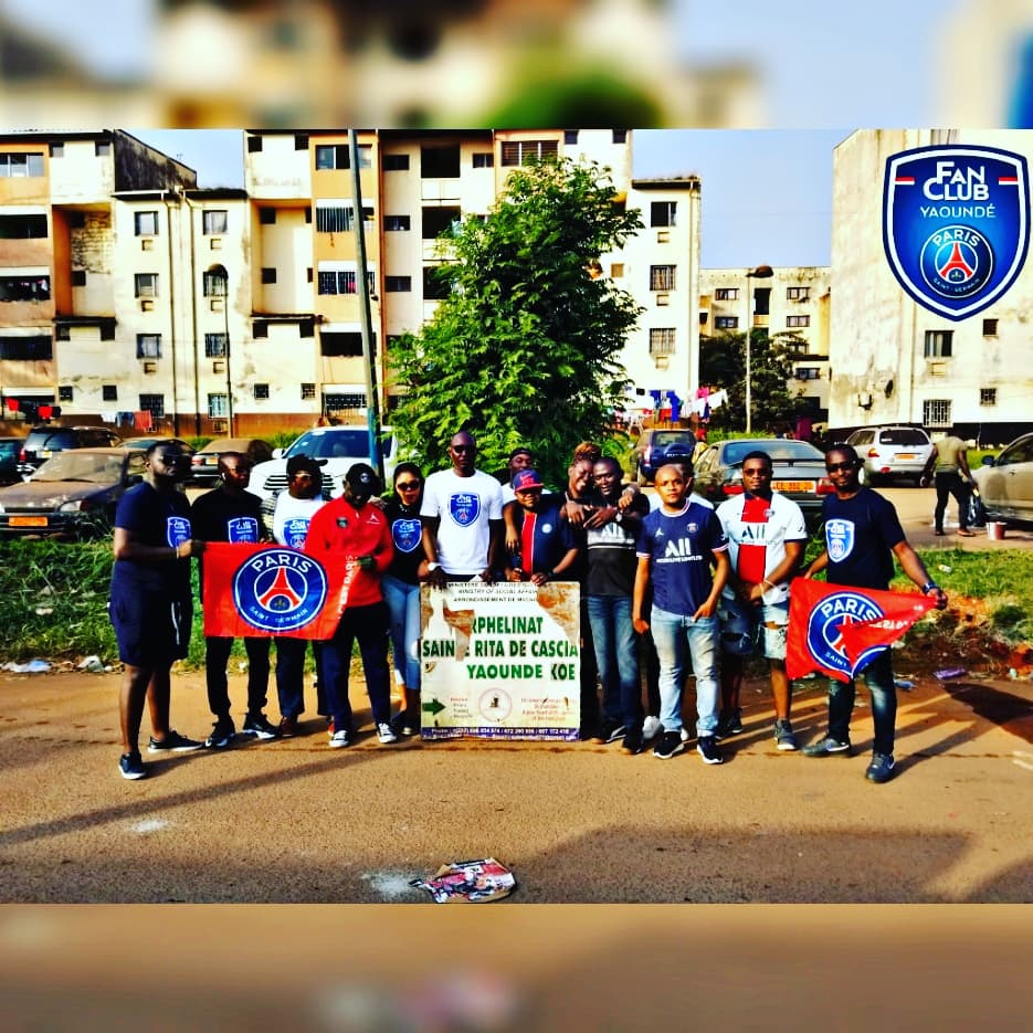 FCPsgYaounde's tweet photo. Pour la 2e édition de l' #Humanitarian_Day le @FCPsgYaounde est allé offrir un peu de joie à ces enfants de l'Orphelinat #Sainte_Rita de #Mendong🔴🔵
Cetait un moment touchant et joyeux. Nous avons parlé du @PSG_inside à ces enfants🔴🔵
À nous revoir pour la 3e édition 🔥🔥🔥 https://t.co/8t8t91eHF7