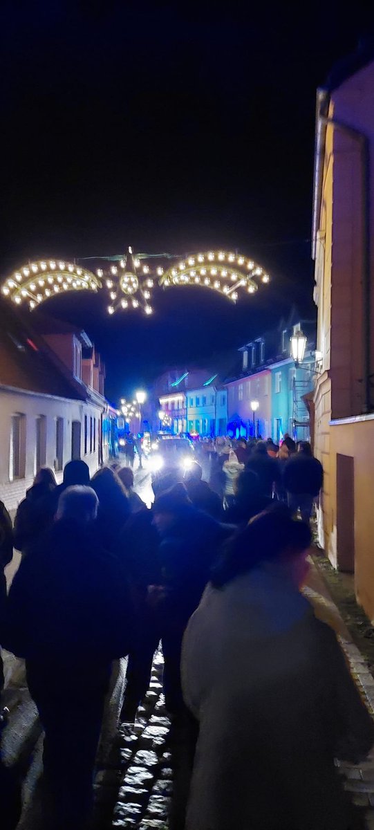 Eddie_1412's tweet photo. #le2012 #dd2012
Sagt mir frei nix.
#Röbel/#Müritz mehr als 300 Menschen https://t.co/sITiQzHpSk