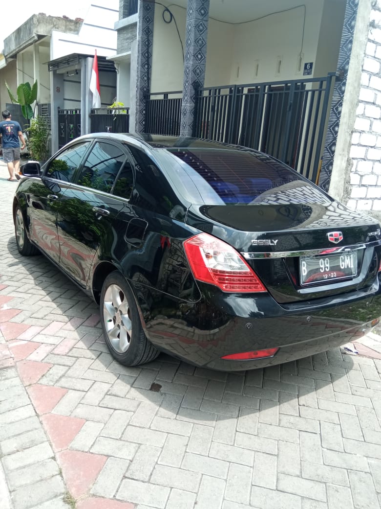 _fancipss's tweet photo. Geely Emgrand Sedan Istimewa Ready Stok di #comstargarasi #goc #geely #goci #geelyowner #lcpanda #geelypanda #emgrand #citycar #mobilmurah #mobilmewah #hatchback #mobilfavorit #geelymk https://t.co/wUJZjT5uGR