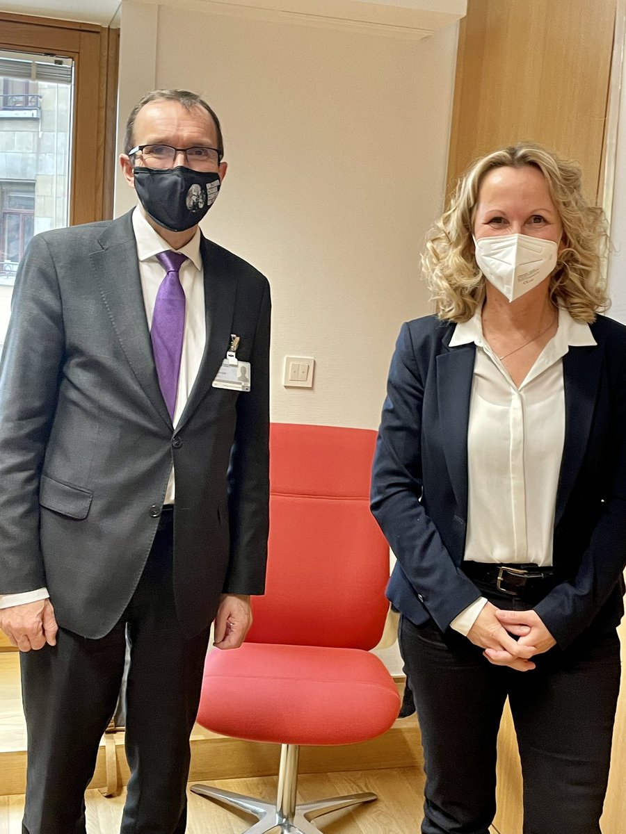 Constructive exchanges in Brussels today w/ @TimmermansEU &amp; <a href="/VSinkevicius/">Virginijus Sinkevičius</a> on a closer partnership btw 🇪🇺&amp; 🇳🇴 in realizing the #EuropeanGreenDeal. Also a great opportunity to meet my new German colleague <a href="/SteffiLemke/">SteffiLemke</a> 🇩🇪 and other EU ministers of Environment at today’s Council mtg.