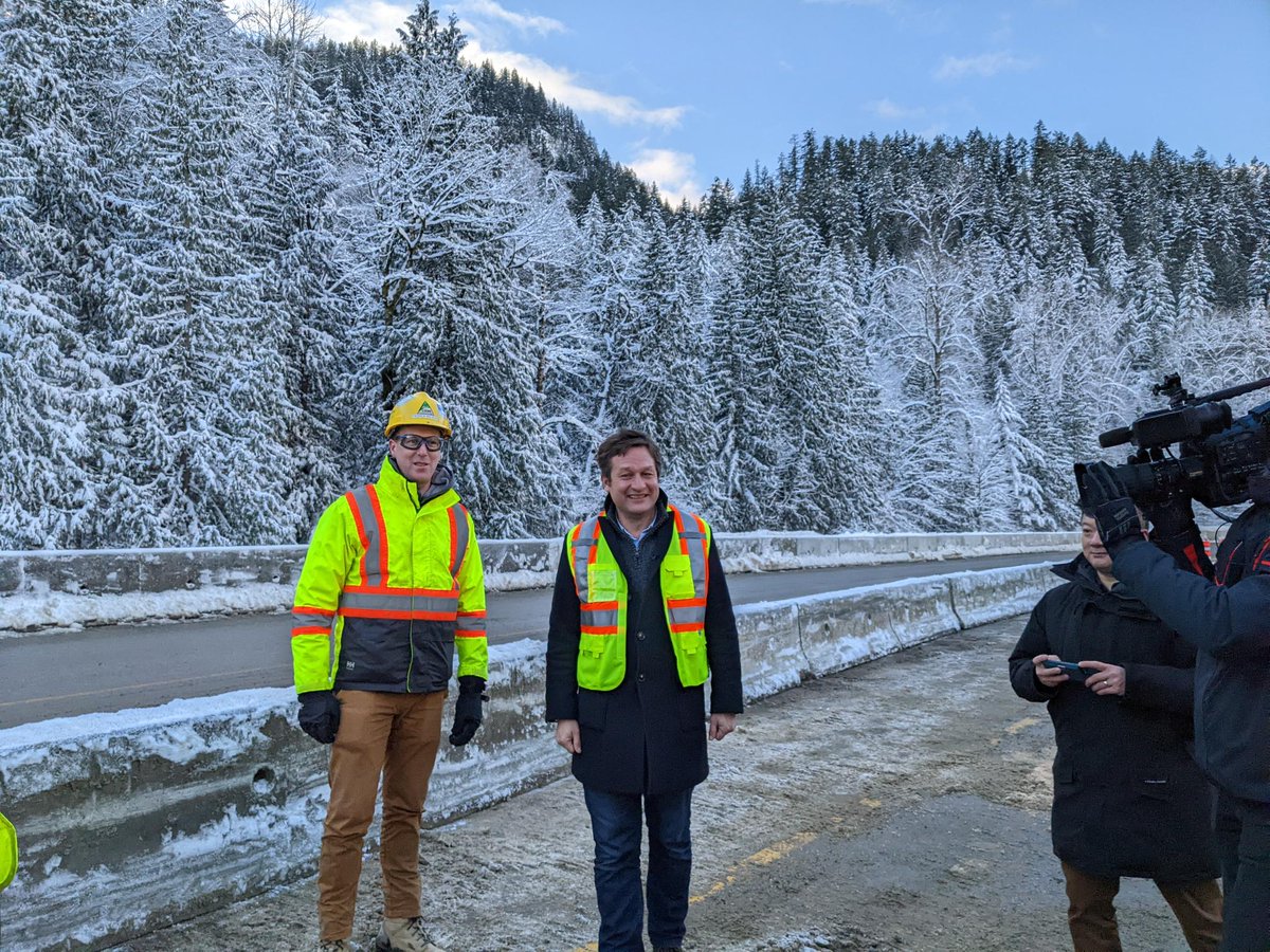 BCRoadBuilders's tweet photo. Thanks to the incredible hard work of our crews + @TranBC repairing storm damage, the #Coquihalla re-opened to commercial vehicles  today after just 31 days! 

@Rob_Fleming, @BowinnMa + President Kelly Scott at the re-opening of #BCHWY5 
#EssentialServices4U #RoadtoRecovery https://t.co/um5sQYc8WW
