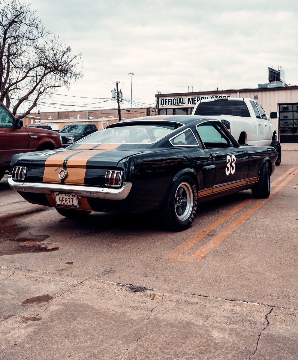 GasMonkeyGarage's tweet photo. We never know what going to roll on into our parking lot, but this Mustang was turning some heads! What do you think of it? 🔥  or 👎 ? https://t.co/hAgNYEyzEH