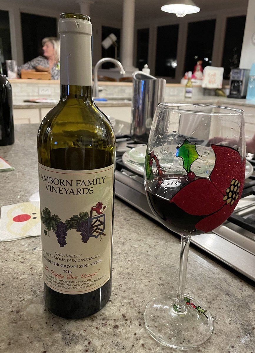 zinfandelhooks's tweet image. Served this at a dinner party for friends who are Cab drinkers  and they were blown away that a Zin could taste like this. The Lamborn’s are a great family making great wine for a reasonable price so check them out over the holidays. #cheers🍷