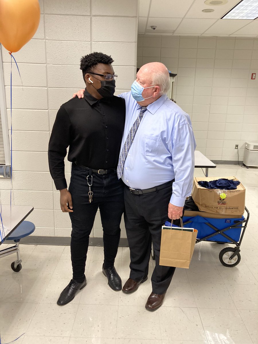 Runor T. Agarin tweet media