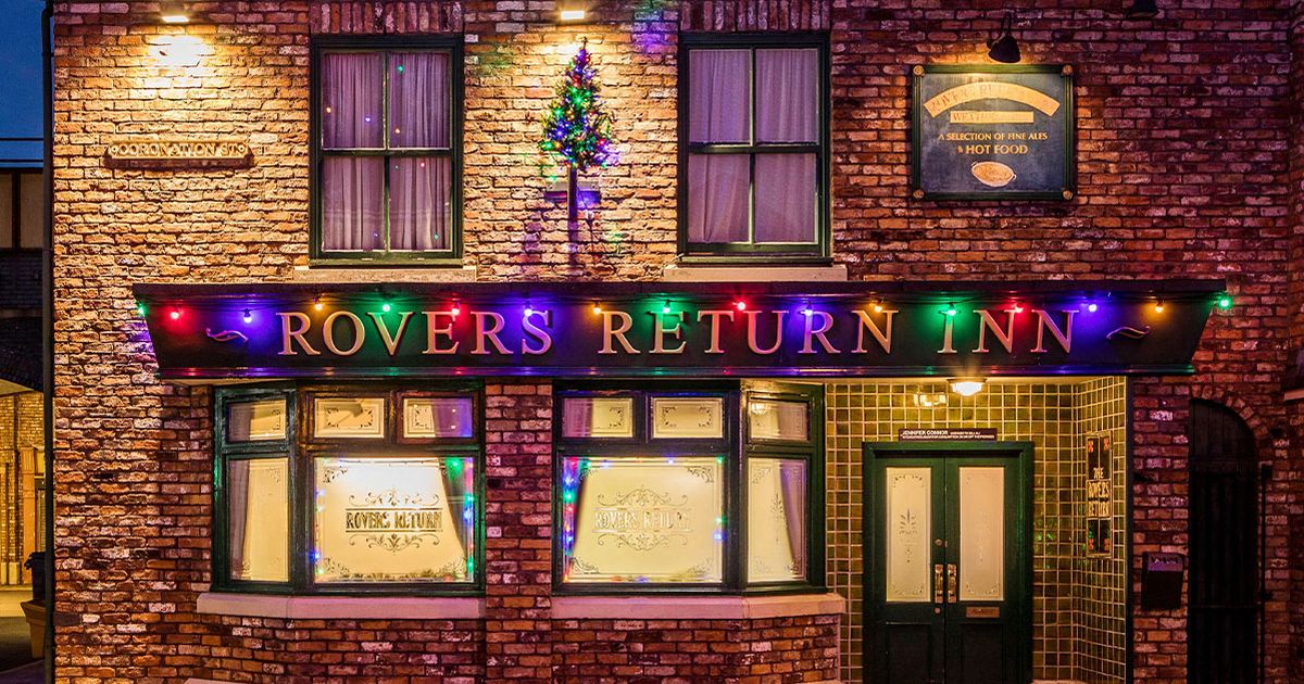 MfsDeez's tweet photo. Coronation Street Christmas 2021: What time is it on Christmas Day? Full schedule revealed https://t.co/Of3Q6bfbJ3 https://t.co/XXT3lWUYU2