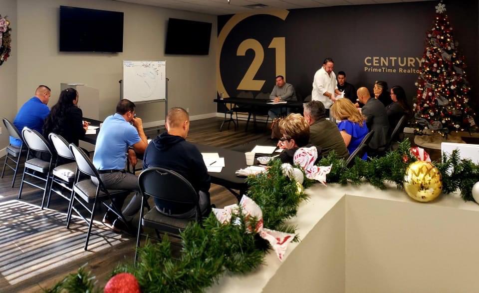 C21PrimeTime's tweet image. No excuses! These CEO's are working when others are not. Mindset is the key to helping more families #C21PrimeTime #c21relentless #c21realtor #agentmastermind #c21primetimerealtors #C21 #chino #ranchocucamonga