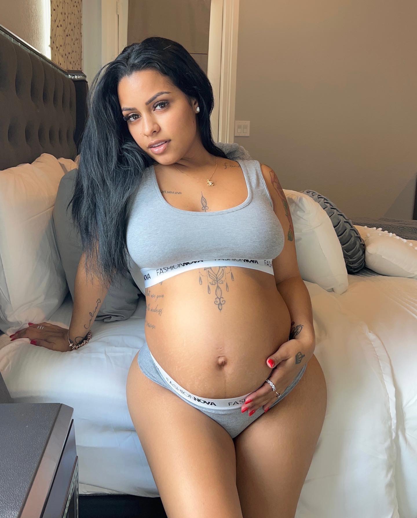 carmen ꨄ on X: baby on board 🤍 t.co7J5OoE2k5q  X