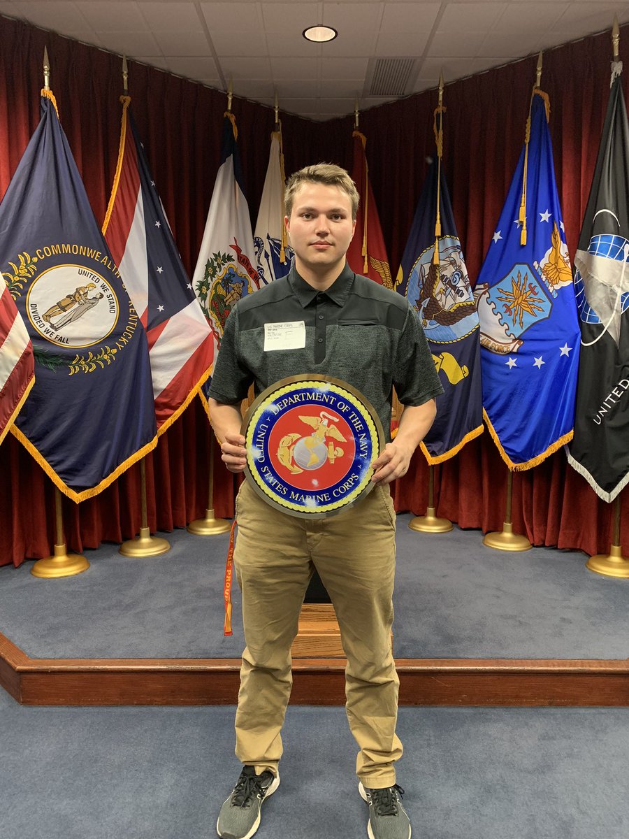 debvalentine5's tweet photo. Our newest Marine. So proud of him ❤️🇺🇸 https://t.co/PGYU1wyCaR