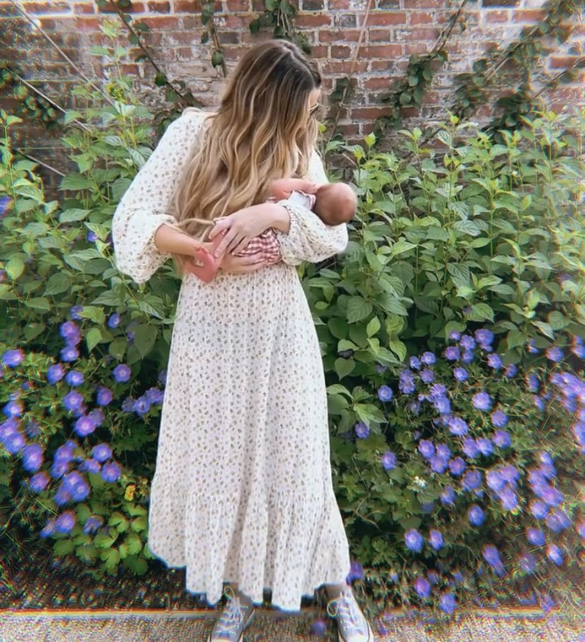 Welcome to the world, little one 💕