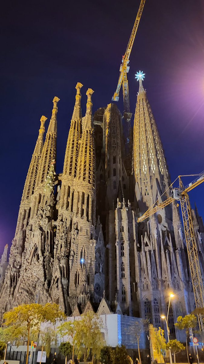 xSamiVS's tweet photo. Sagrada Familia ✨ https://t.co/NwbAPl1NPa
