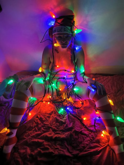 Did a fun Christmas set for my only fans! If you haven't followed me on there! You are missing out! We<a href="/tag/mvsales"class="tags"><span>#mvsales</span></a>