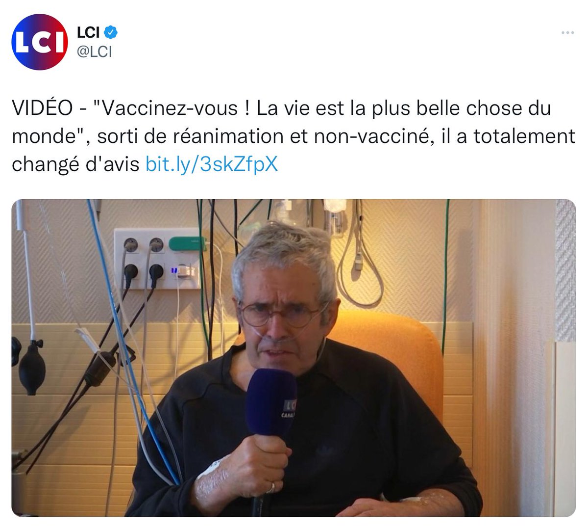 degauchisateurs's tweet photo. Le mec avoue qu’il est comédien, mais ça va.. Il est sincère. Donc ça passe.
Mais foutez moi ça dehors en 2022 !!!!🤬🤬🤬

#500signaturespourZemmour #FaceABaba #jeanmicheltrognieux #PassSanitaire #PassVacinal https://t.co/Y85S9XaNnV