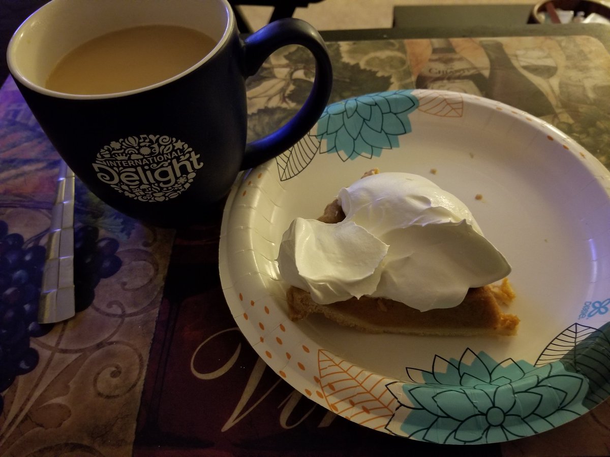 JohnLukeNYC's tweet photo. #DessertTime #PumpkinPie #CoolWip #Coffee With My Favorite @indelight #Hazelnut Creamer #Yummy https://t.co/amjRJBhBEl