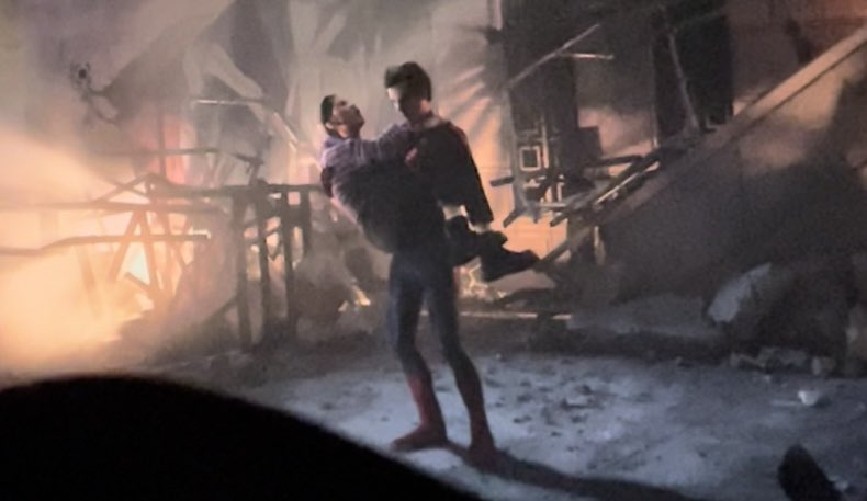 lat3nighttalkin's tweet photo. #NoWayHome SPOILERS 
-
-
-
-
-
no you don’t get it, you don’t get it. 
HE CAUGHT MJ. https://t.co/ZTzEjHlQFX