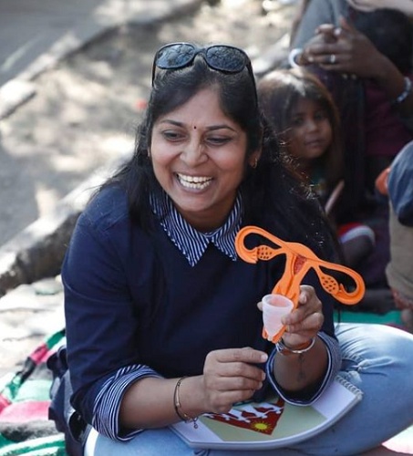 bookofachievers's tweet photo. This NGO founder created an affordable, accessible menstrual cup for the masses. https://t.co/lV55jVue9s via @bookofachievers 
#tuesdaymotivations #tuesdayvibe #Tuesday #tuesdaymorning #coldwave 
#SeemaKhandale #AshaySocialGroup #MenstrualCup #menstrualcycle #hygieneandcostfirst https://t.co/hObjzgmjPA