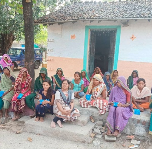bookofachievers's tweet photo. This NGO founder created an affordable, accessible menstrual cup for the masses. https://t.co/lV55jVue9s via @bookofachievers 
#tuesdaymotivations #tuesdayvibe #Tuesday #tuesdaymorning #coldwave 
#SeemaKhandale #AshaySocialGroup #MenstrualCup #menstrualcycle #hygieneandcostfirst https://t.co/hObjzgmjPA