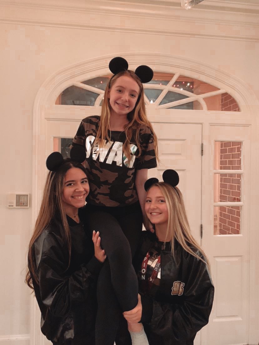 brookeisabel28's tweet photo. @CASwagcats are your level 4 GRAND CHAMPS and are taking on orlando in 2022!! #summitbound https://t.co/gY0a6hYOYB