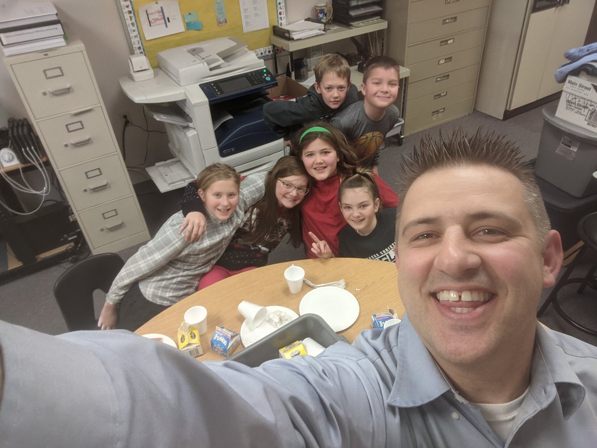 hekrdlet's tweet photo. These @nebr_christian students made my day today! I so enjoyed hearing your crazy stories while doing Pizza with the Principal today.

Remember what fuels the tank. Phi 4:8 https://t.co/oyXmfvTNhl