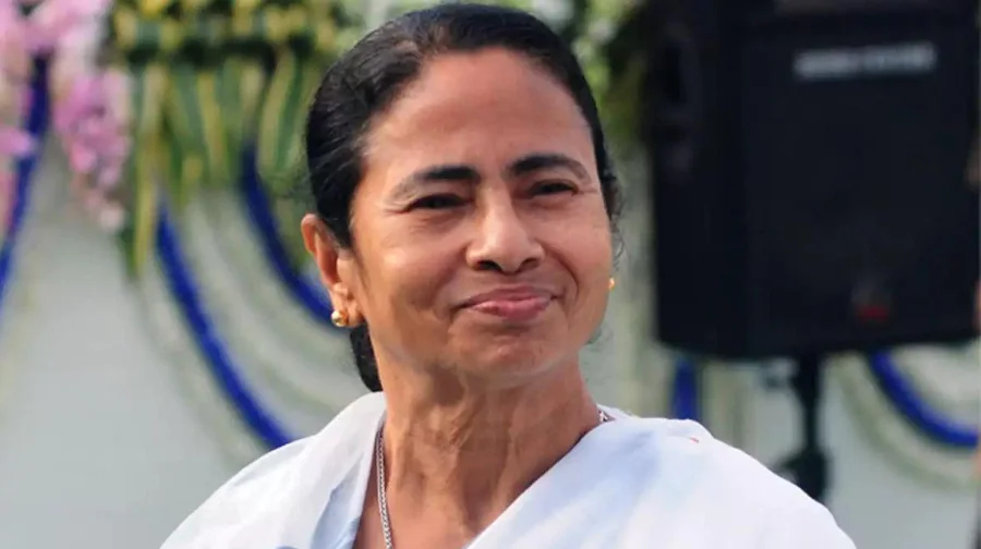 aajtak's tweet photo. ममता का क्लीन स्वीप! TMC 134 सीटों पर आगे, जानें BJP का हाल 
लाइव अपडेट- https://t.co/Solfd566Tj #KolkataMunicipalCorporation https://t.co/l5PvYjmIEy
