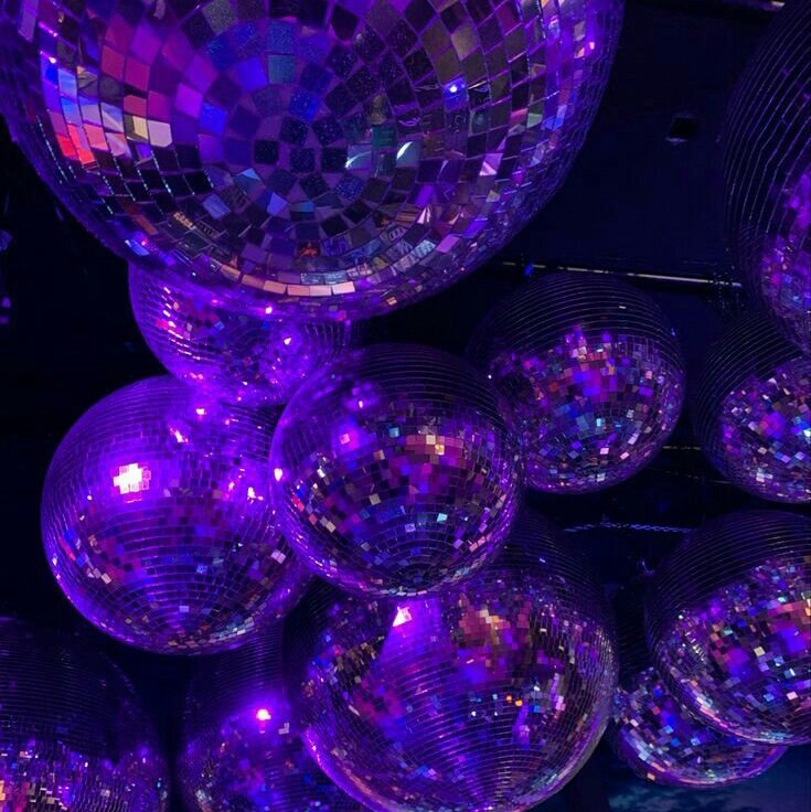 mylitllesuh's tweet photo. ☾Purple Lights☽ - johnjae au

Onde Johnny, um stripper nas horas vagas, está fazendo seu show em uma boate e encontra um bêbado tentando lhe seduzir. 

Ou

Onde Jaehyun, em busca de esquecer as desilusões amorosas passadas, vai a uma boate beber e encontra homem fazendo um show https://t.co/AfHzflmKPv