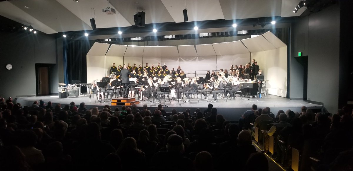 HutchActivities's tweet photo. Tonight is the Tiger band and choir holiday show https://t.co/oT1c7wztcV